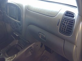 2005 TOYOTA SEQUOIA, GRAY, SR5, 4.7L, AT, AT.  Z25978